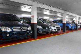 Une voiture au chaud à toutes les saisons Une voiture au chaud à toutes les saisons