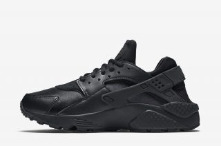 Huarache : la marque a la virgule sort un nouveau modèle de basket Huarache : la marque a la virgule sort un nouveau modèle de basket